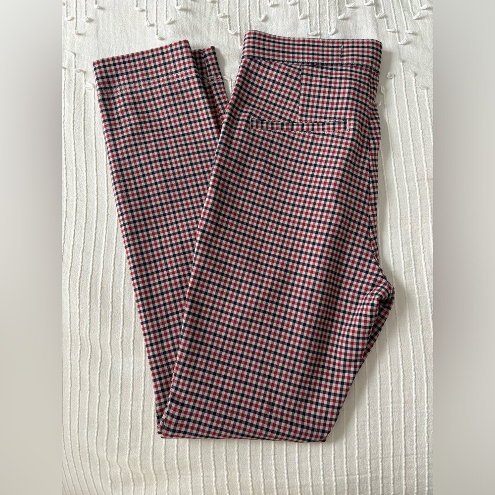 Hollister Women's Checkered Pants - Black and Red